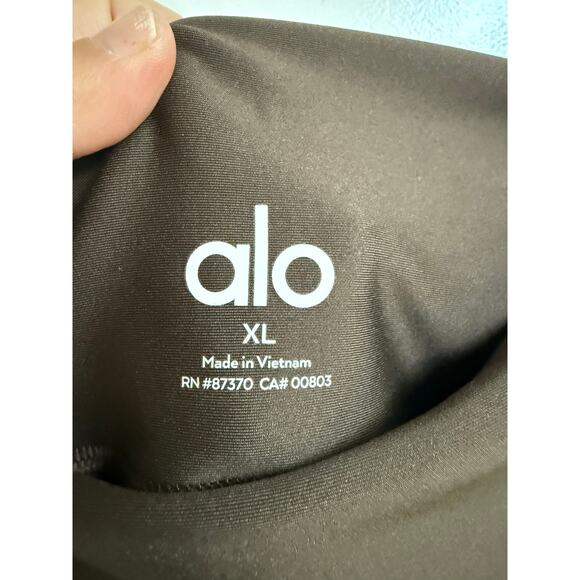 ALO Yoga Chocolate Brown Leggings - Picture 7 of 8